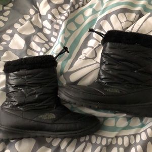 Sale 💰North Face Down Filled Snow Boots